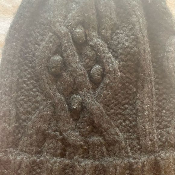 Aerie • Cable Knit Beanie in Black - Picture 3 of 6